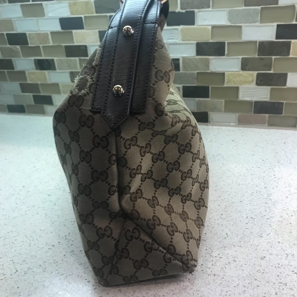 Handbag - Picture 2 of 3